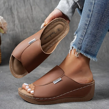 VitaFeet | Handcrafted Orthopaedic Sandals Saara