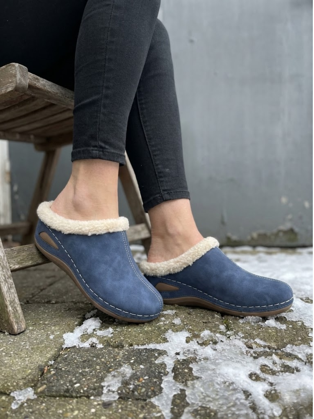 Tina™ – Fur-Lined Slip-On Sandals