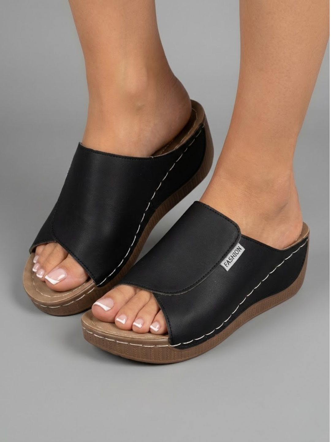 The Saara Comfort Sandal