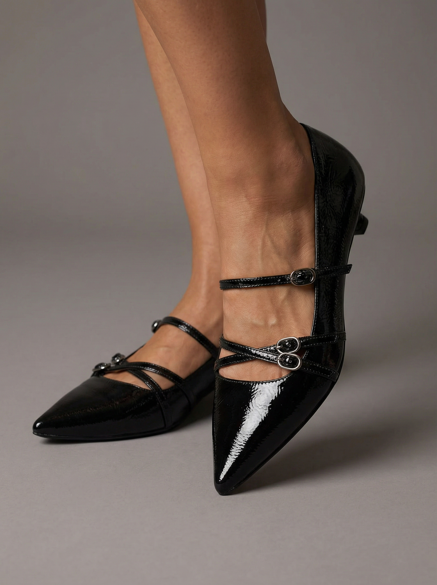 Notte Sicura – Black heel with secure double straps